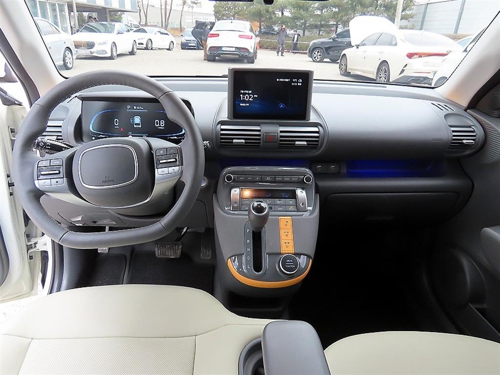 HYUNDAI Casper - Vista 7