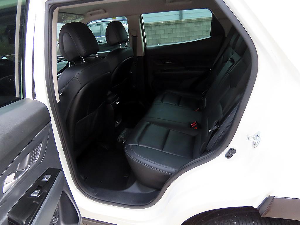 Ssangyong Korando - Vista 6