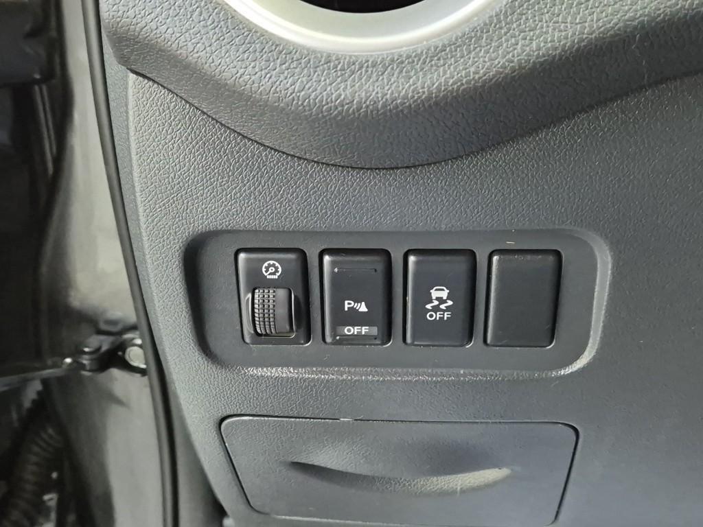 SAMSUNG QM5 - Vista 9