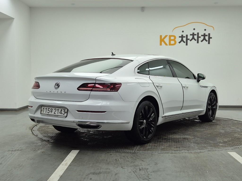 Volkswagen Arteon - Vista 4