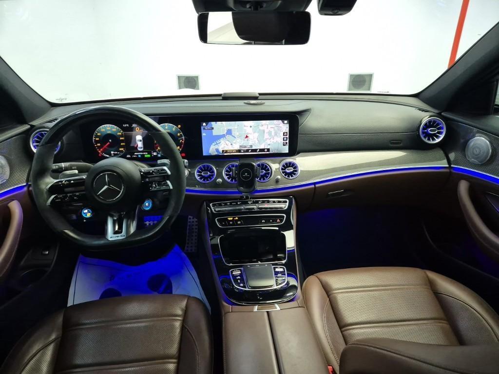 Mercedes Benz E class - Vista 7