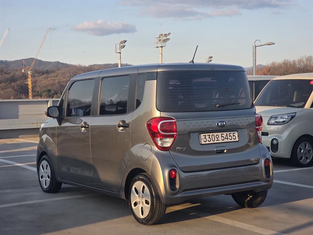 KIA Ray - Vista 5