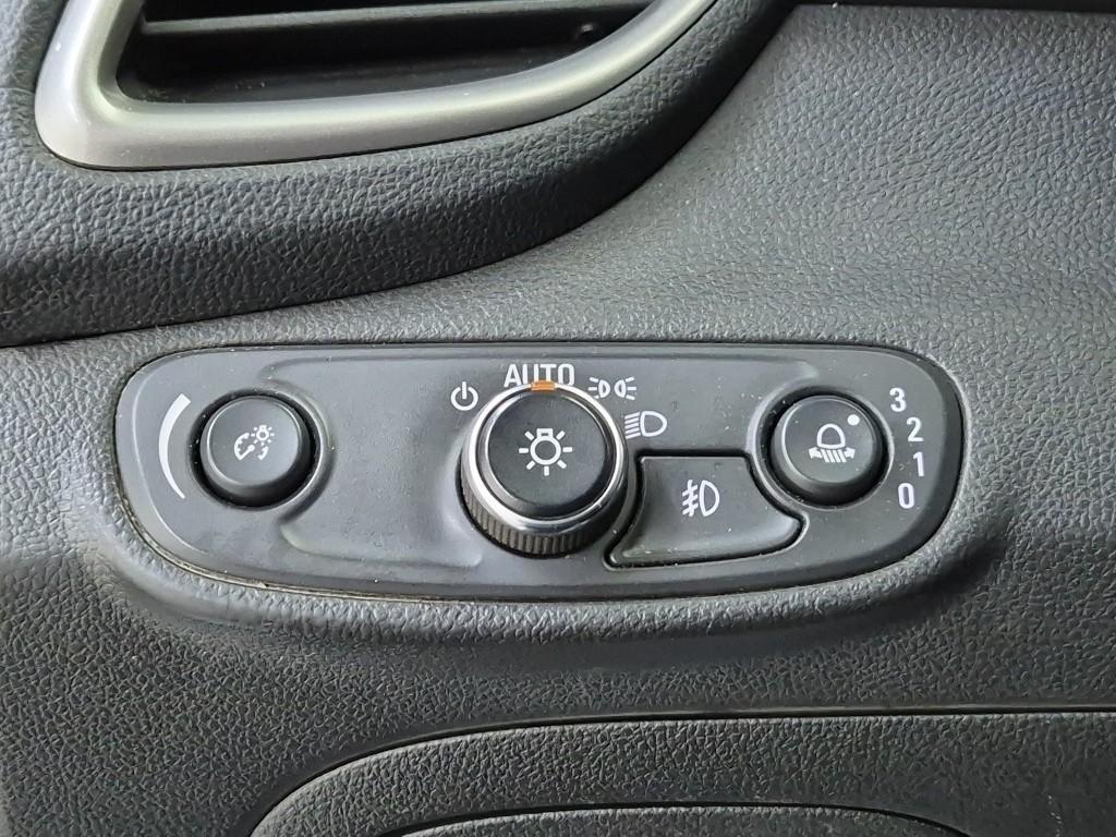 Chevrolet Trax 2019 Blanco - Importación desde Corea - HF Imports Iquique - Foto 17