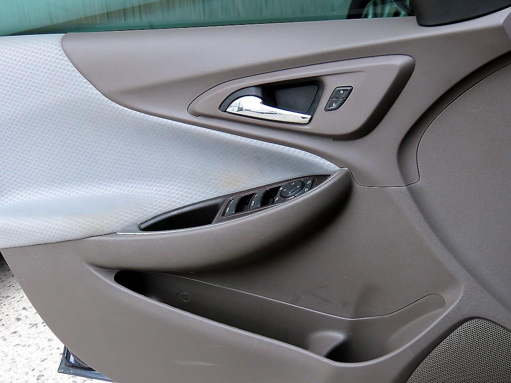 Chevrolet Malibu - Vista 11