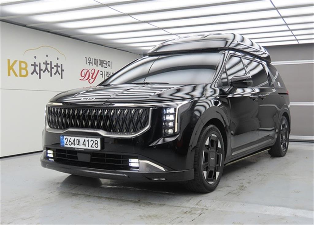 KIA Carnival 2025 Negro - Importación desde Corea - HF Imports Iquique - Foto 1