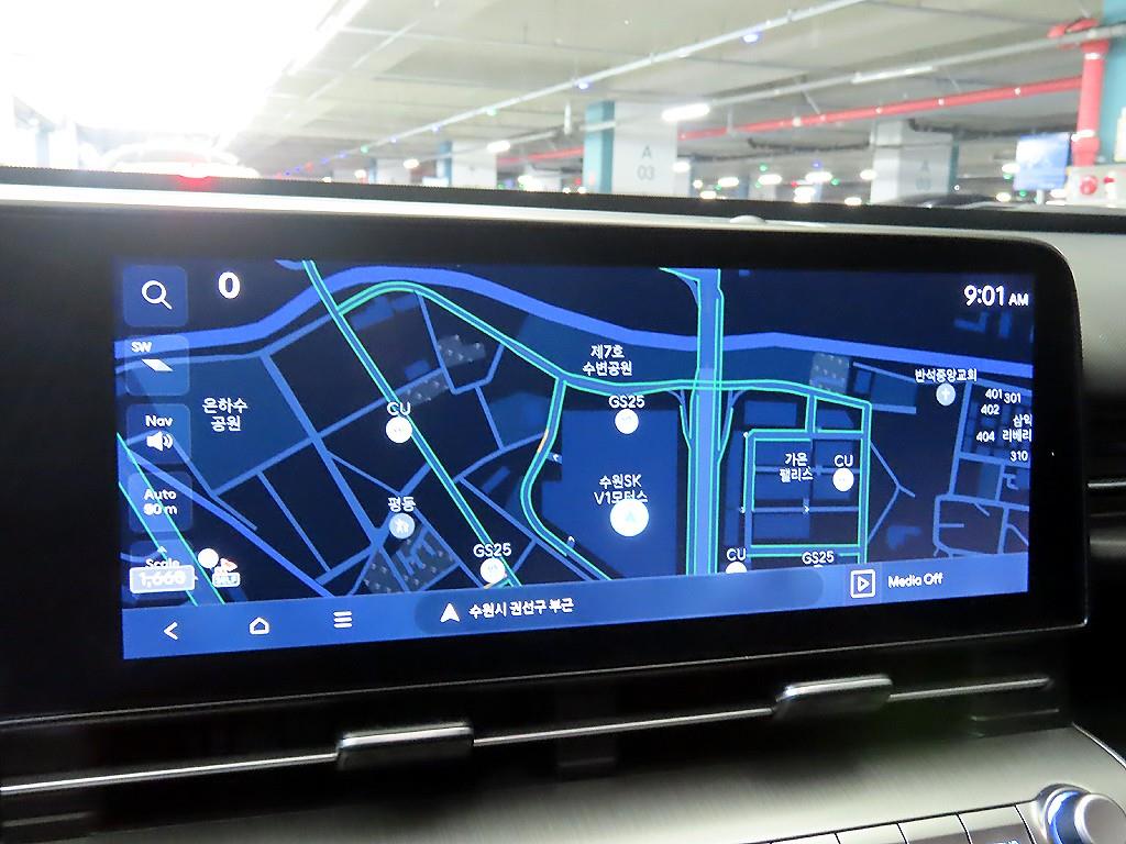 HYUNDAI Kona - Vista 12