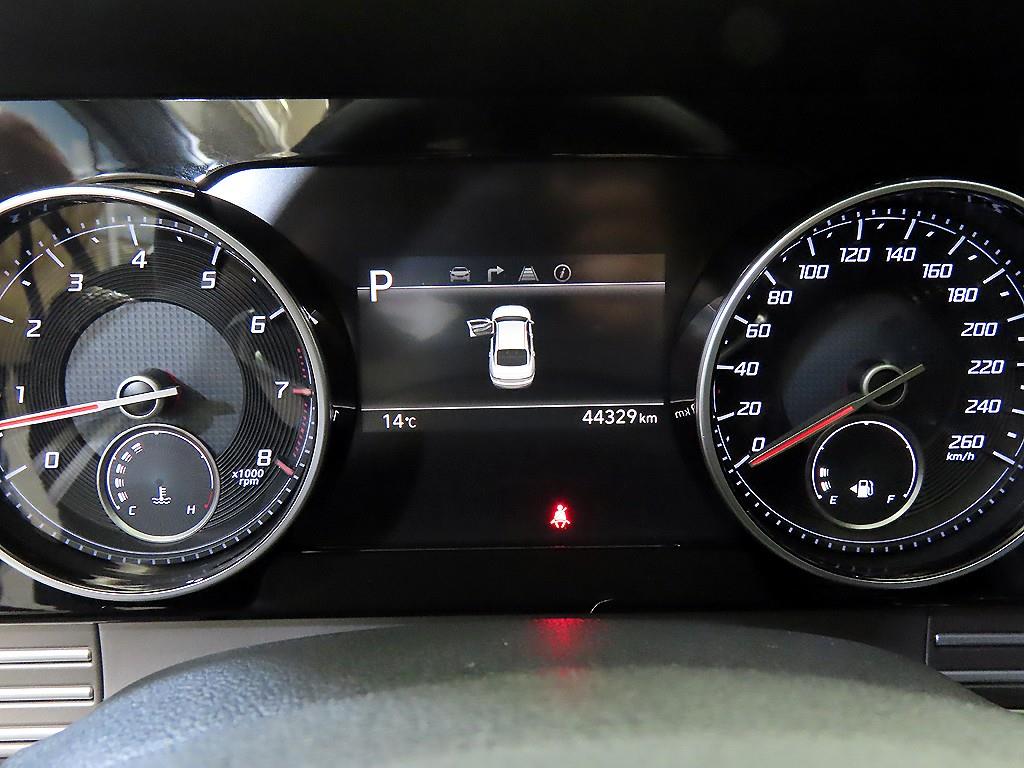 HYUNDAI Grandeur - Vista 9