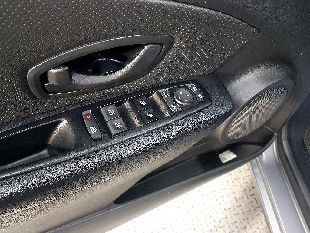 SAMSUNG SM3 - Vista 11