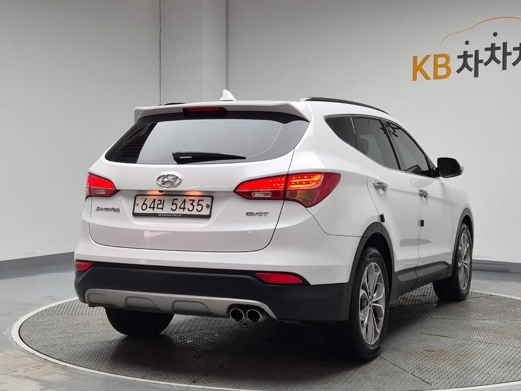 HYUNDAI Santa Fe - Vista 4