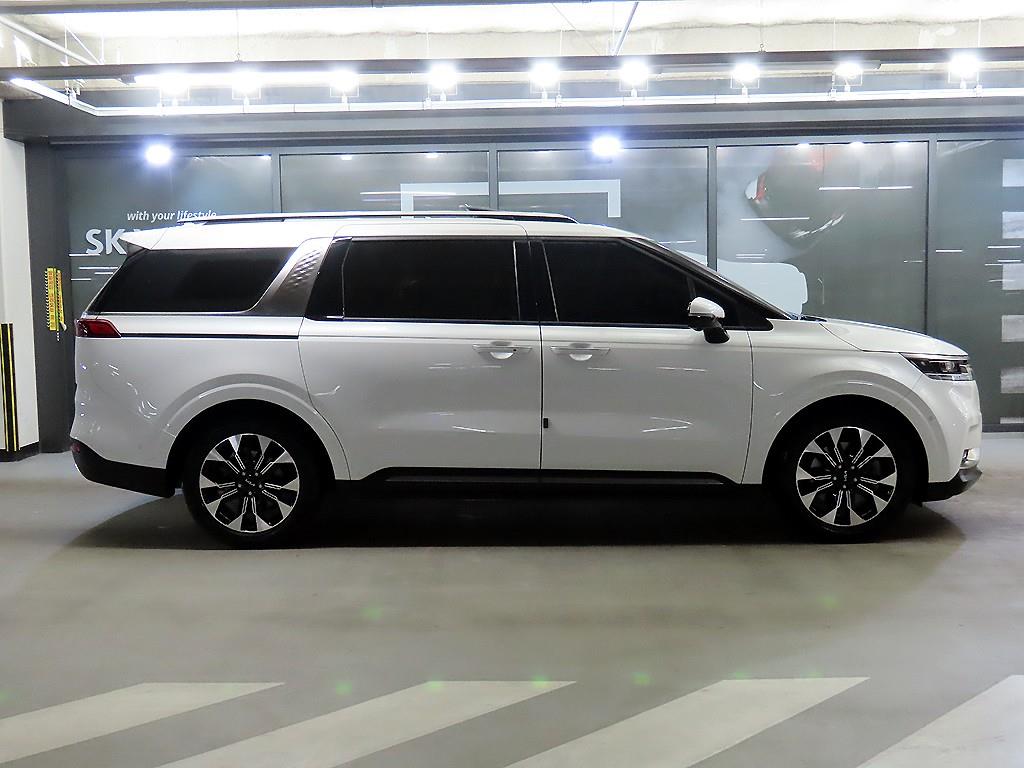 KIA Carnival - Vista 3