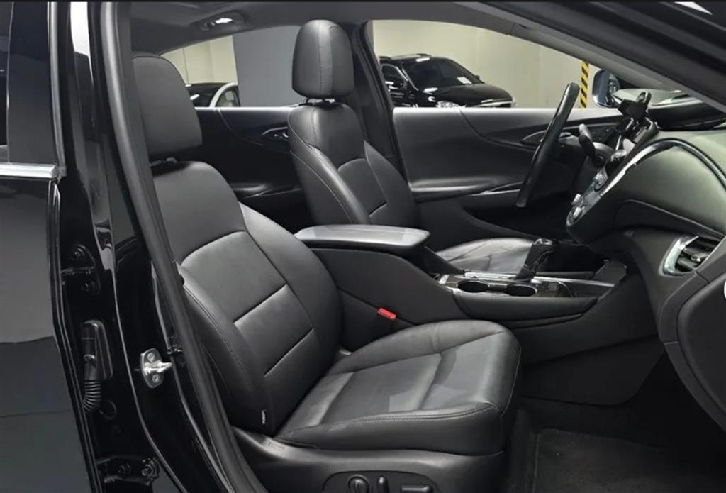 Chevrolet Malibu - Vista 10