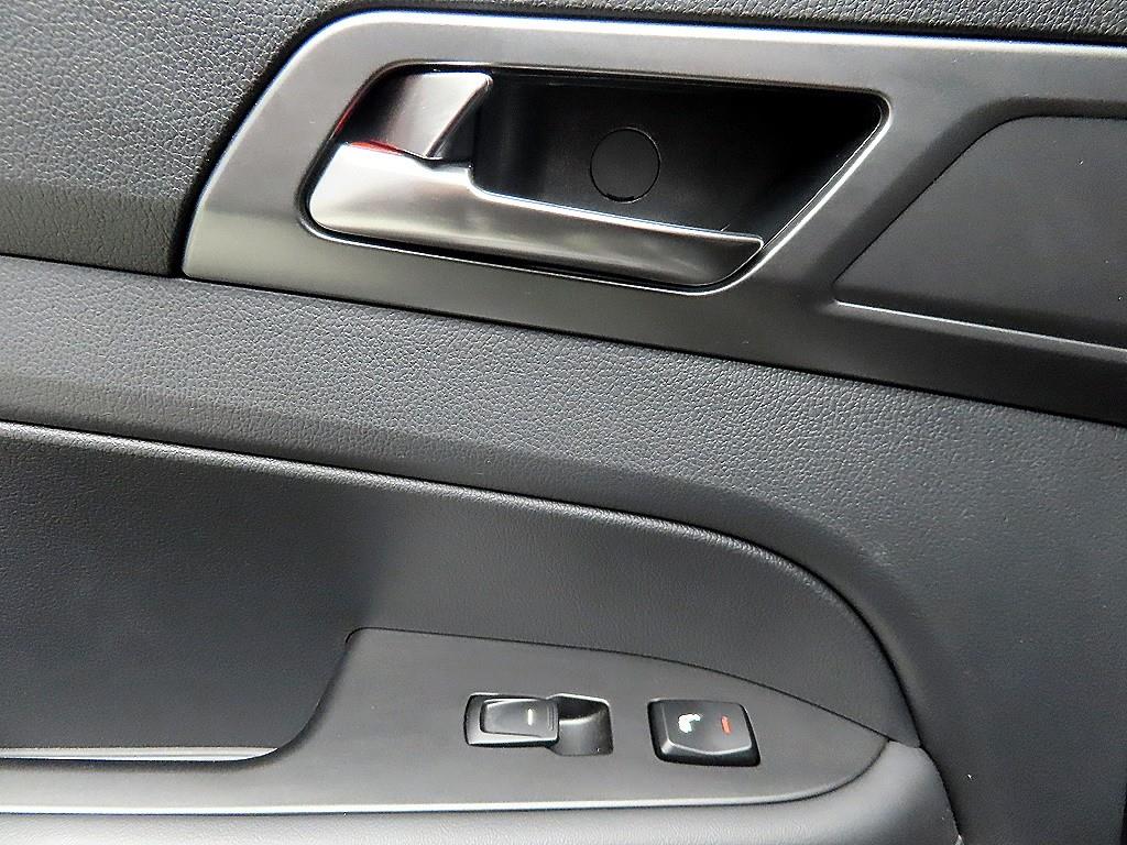 Ssangyong Rexton - Vista 12