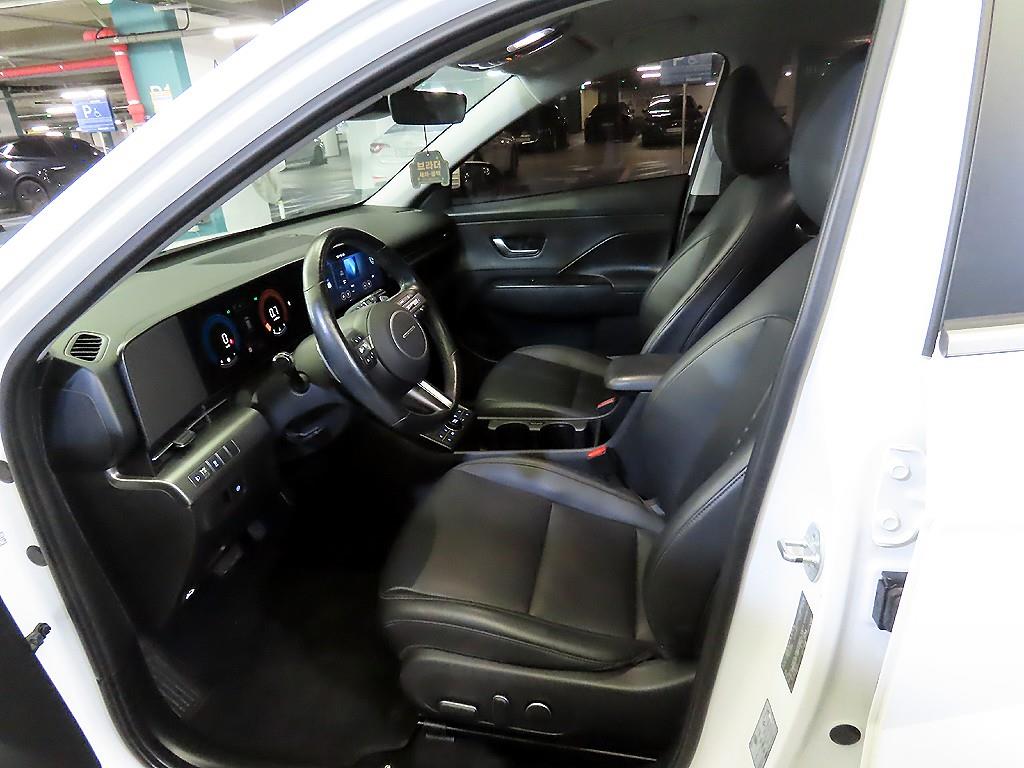 HYUNDAI Kona - Vista 5