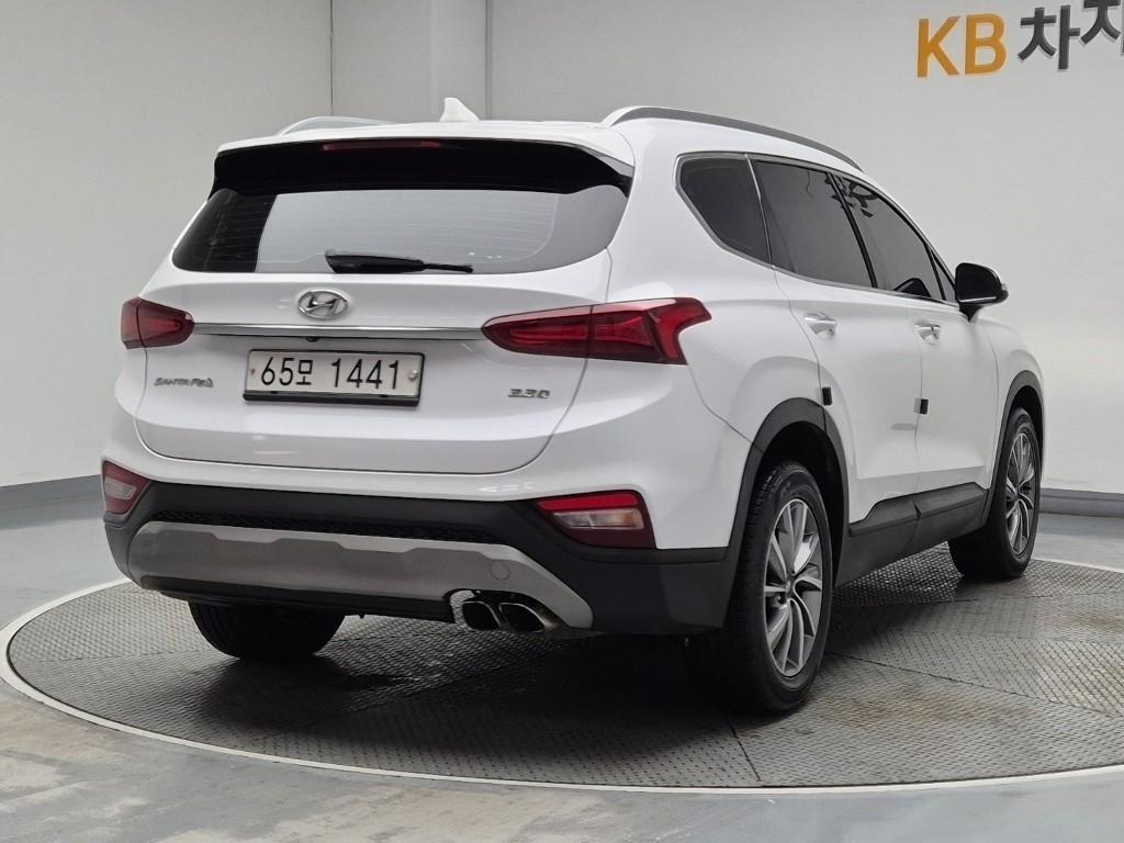HYUNDAI Santa Fe - Vista 3