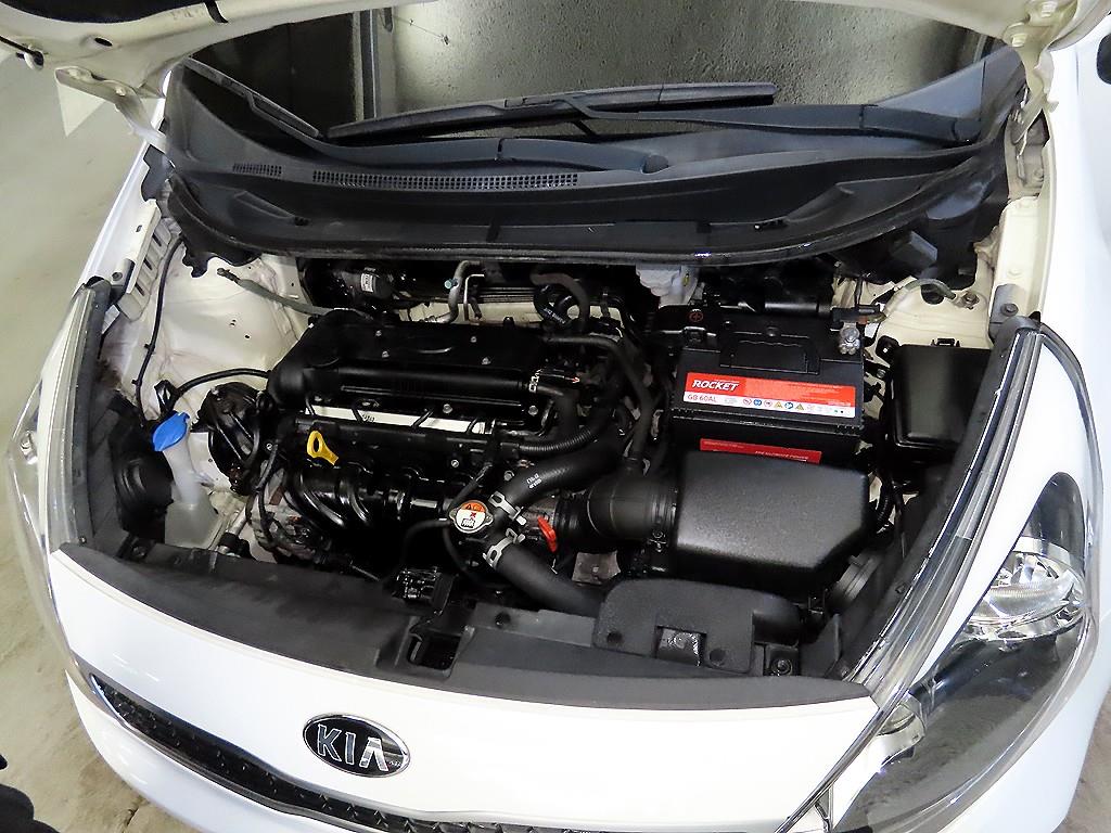 KIA Pride 2015 Blanco - Importación desde Corea - HF Imports Iquique - Foto 19