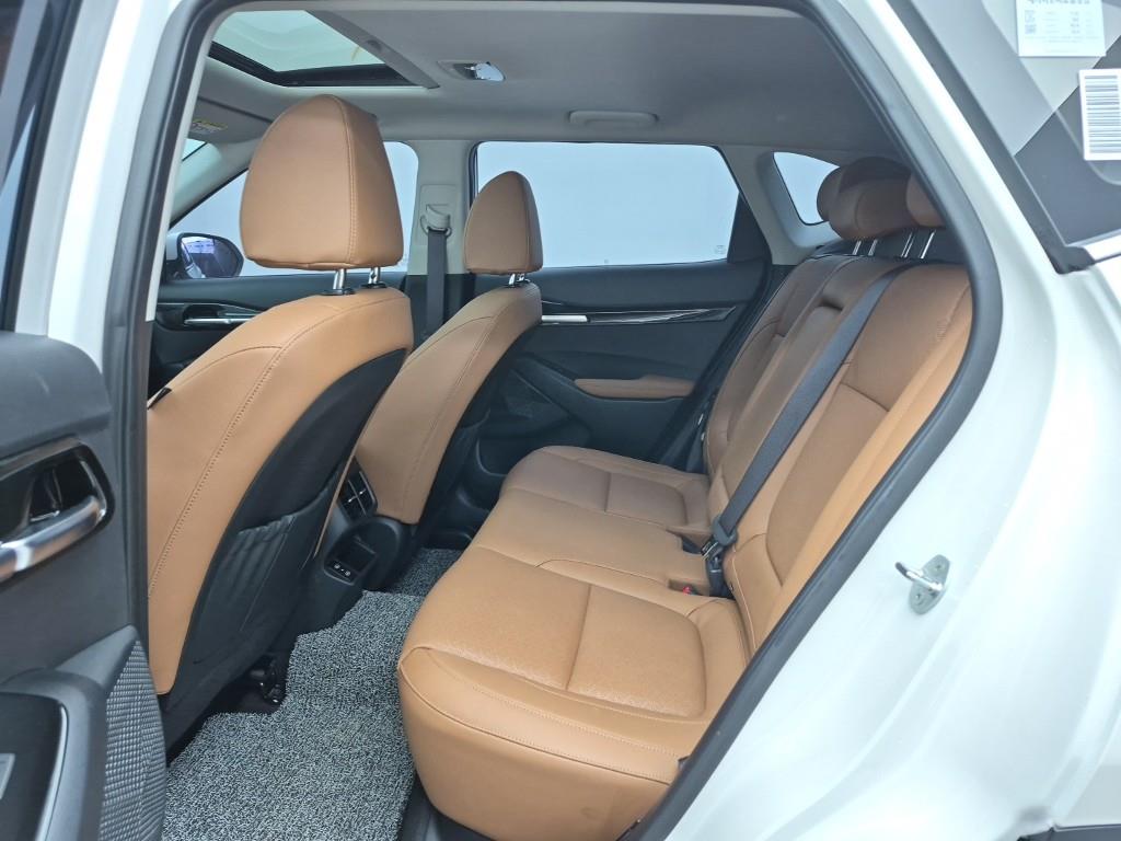 KIA Seltos - Vista 12