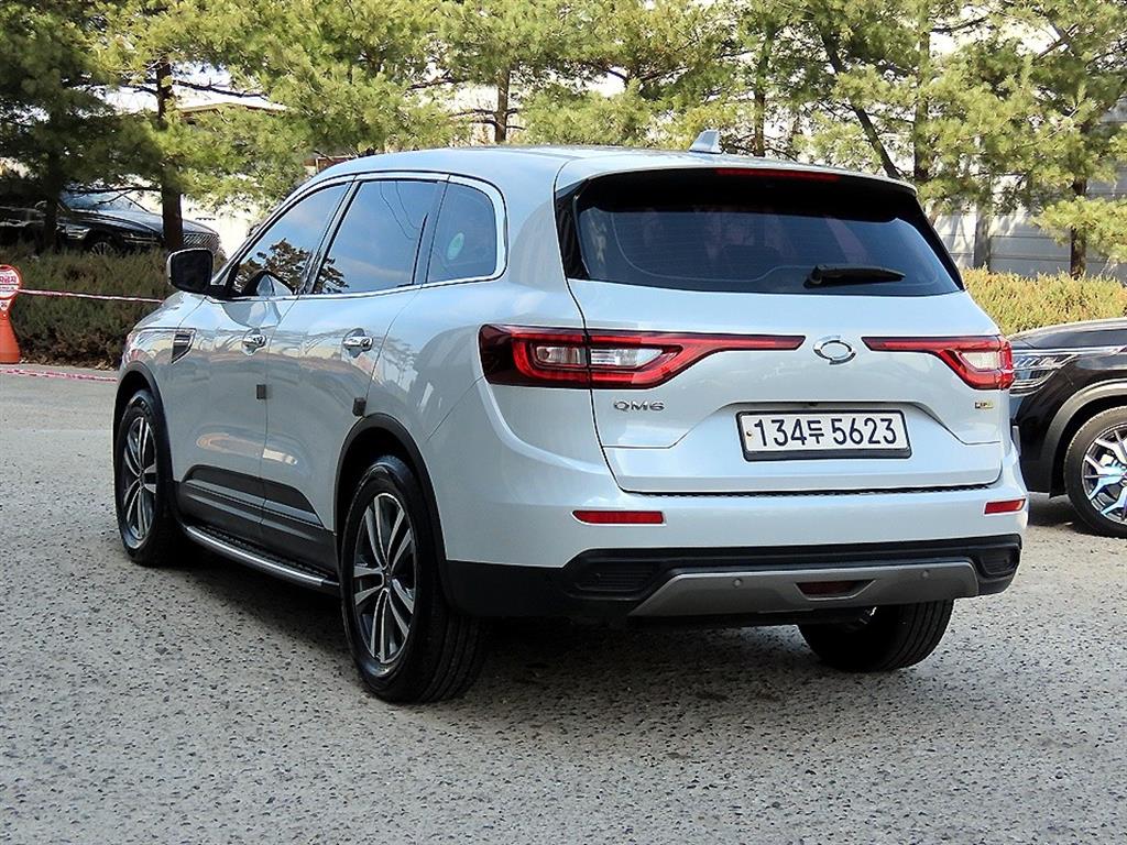 SAMSUNG QM6 - Vista 3