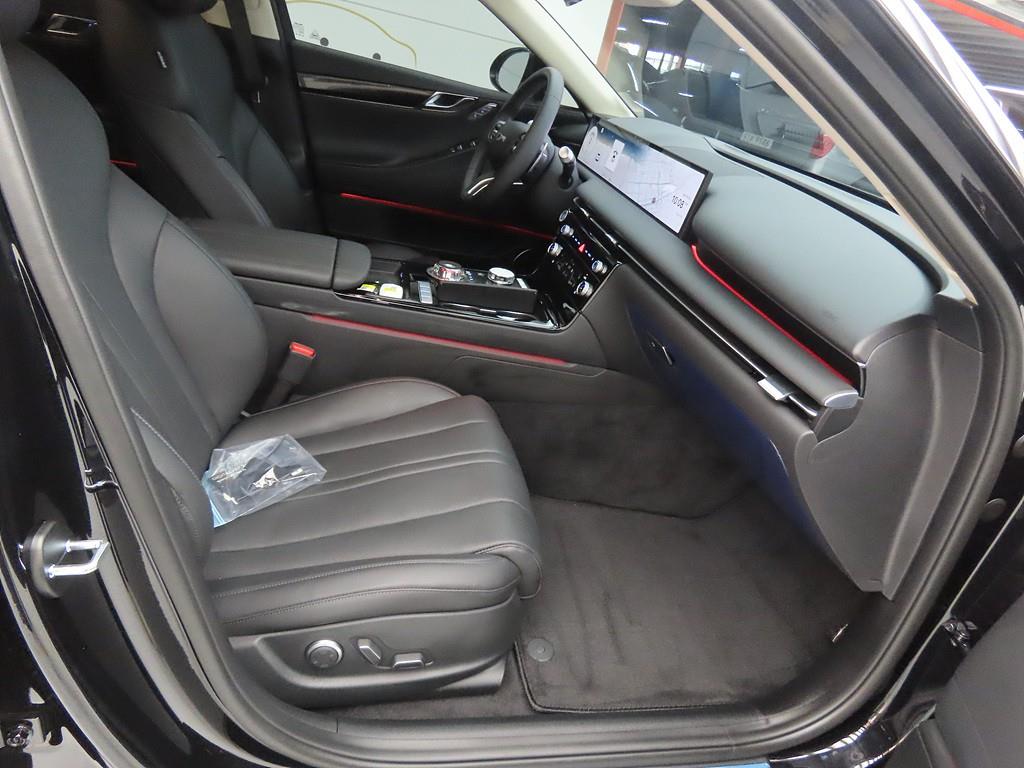 Genesis G80 - Vista 7