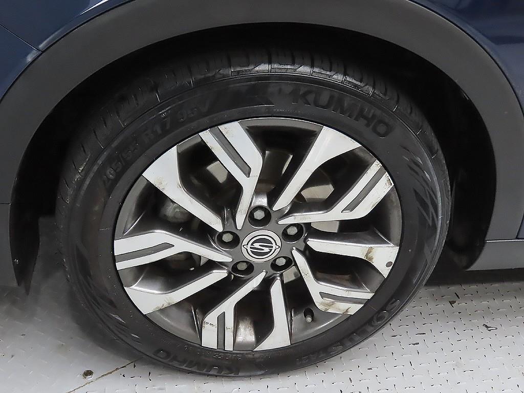 Ssangyong Tivoli - Vista 9