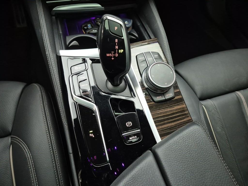 BMW 5 Series - Vista 8