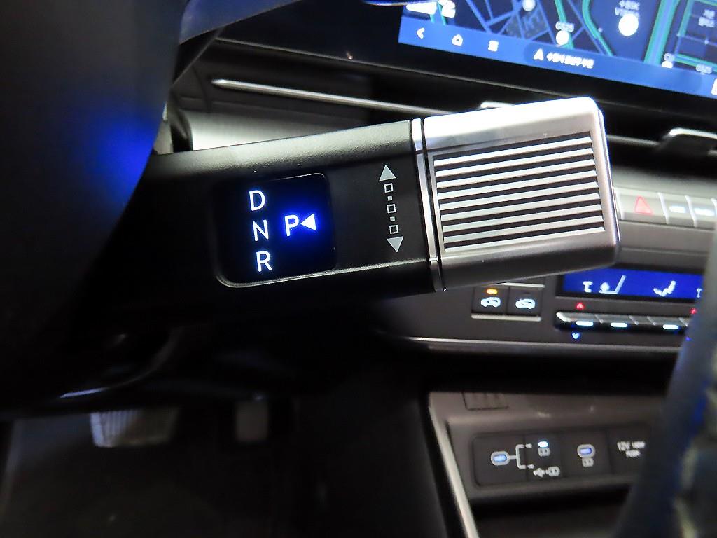 HYUNDAI Kona - Vista 11