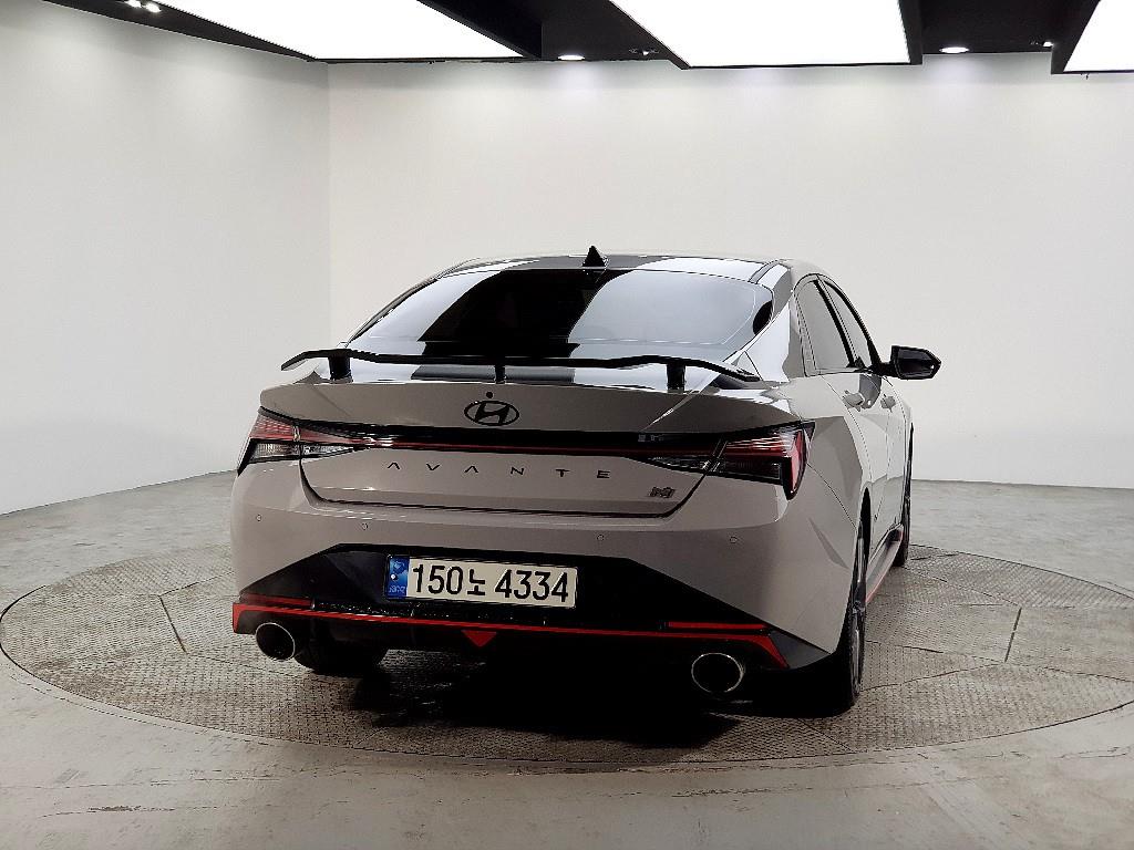 HYUNDAI Avante - Vista 3