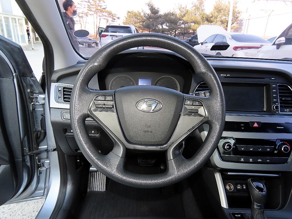 HYUNDAI Sonata - Vista 8