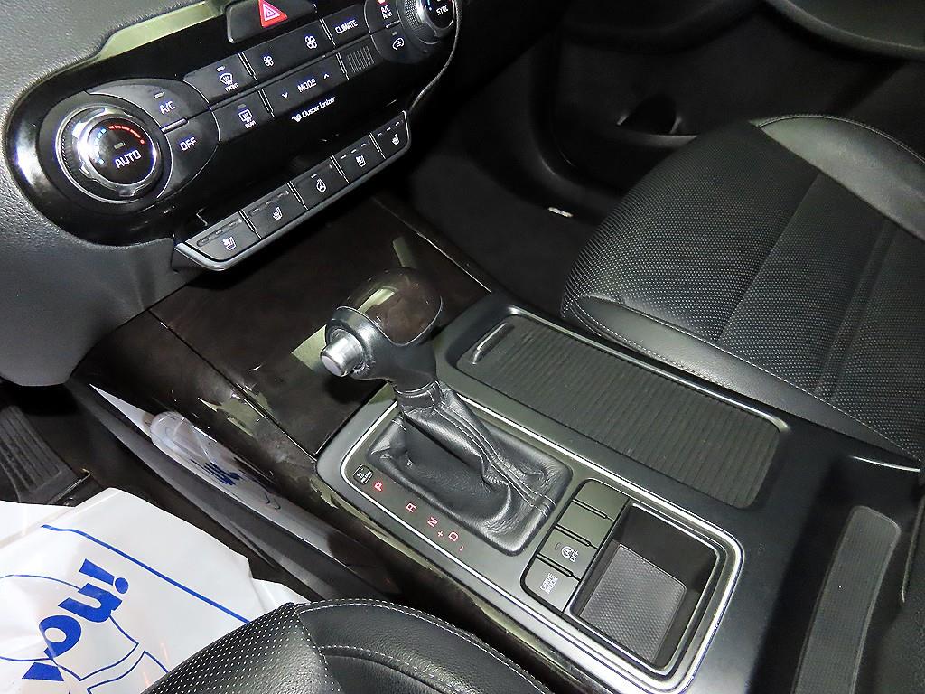 KIA Sorento - Vista 12