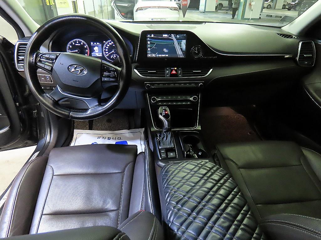 HYUNDAI Grandeur - Vista 10