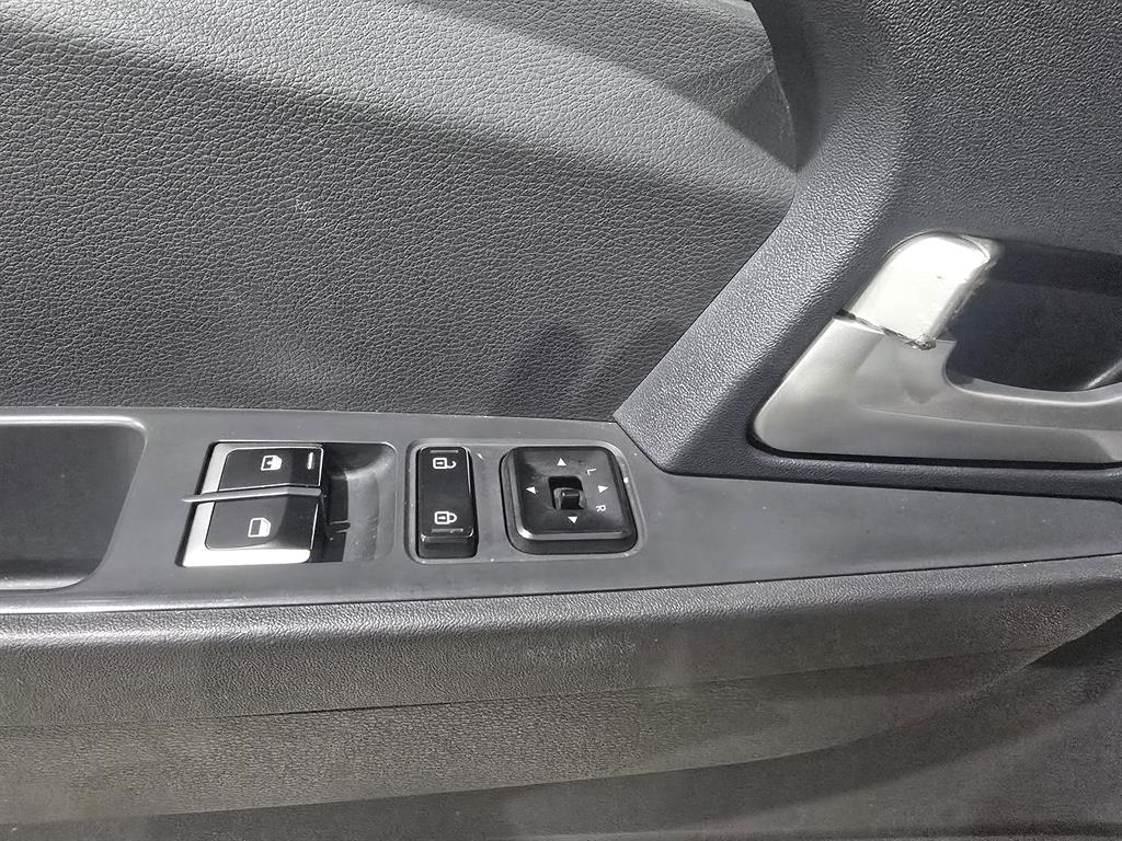 medium and large cargo truck 2023 Blanco - Importación desde Corea - HF Imports Iquique - Foto 13