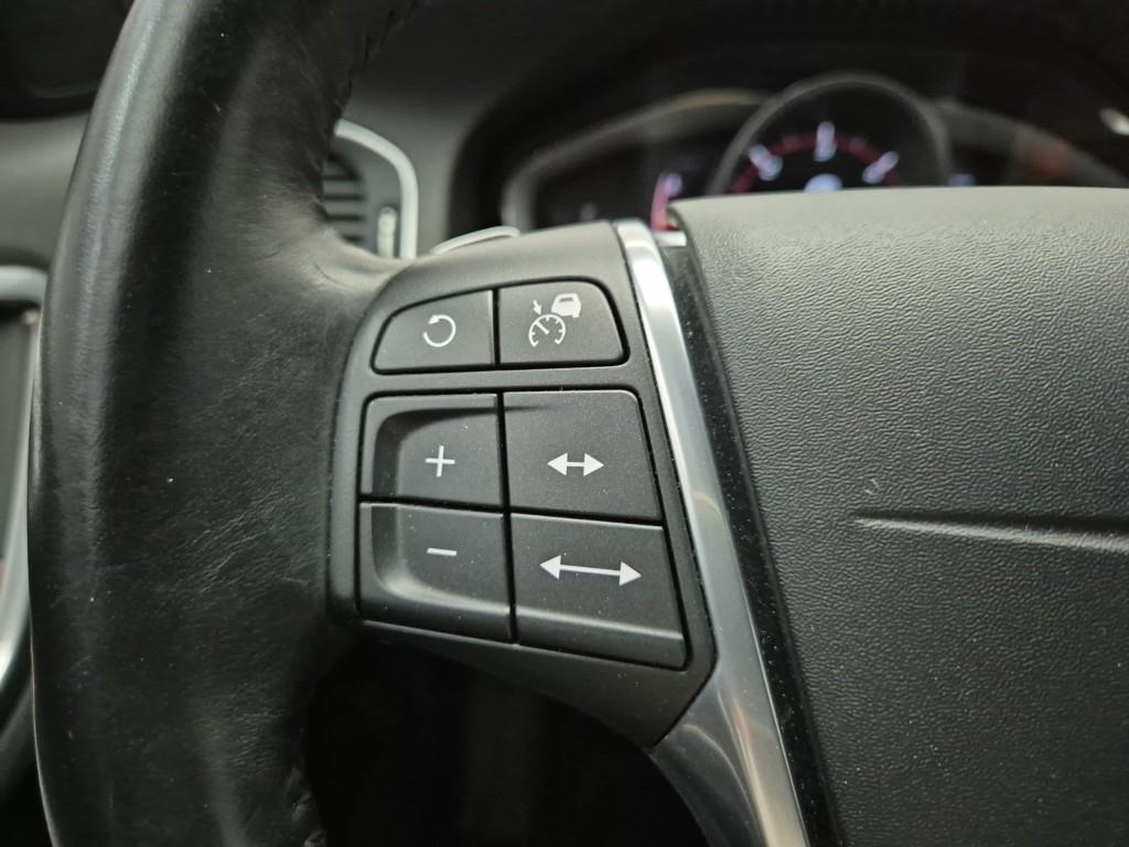 Volvo V60 2016 Negro - Importación desde Corea - HF Imports Iquique - Foto 16