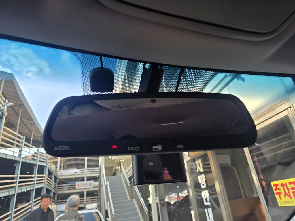 KIA Sportage - Vista 11