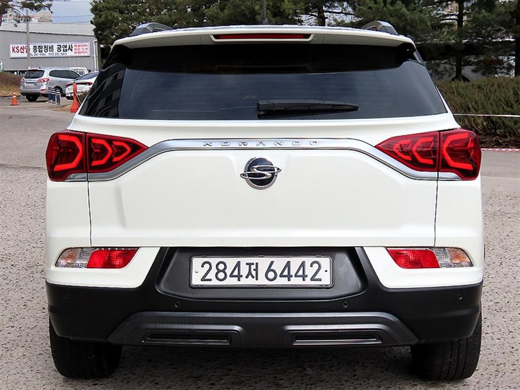 Ssangyong Korando - Vista 4