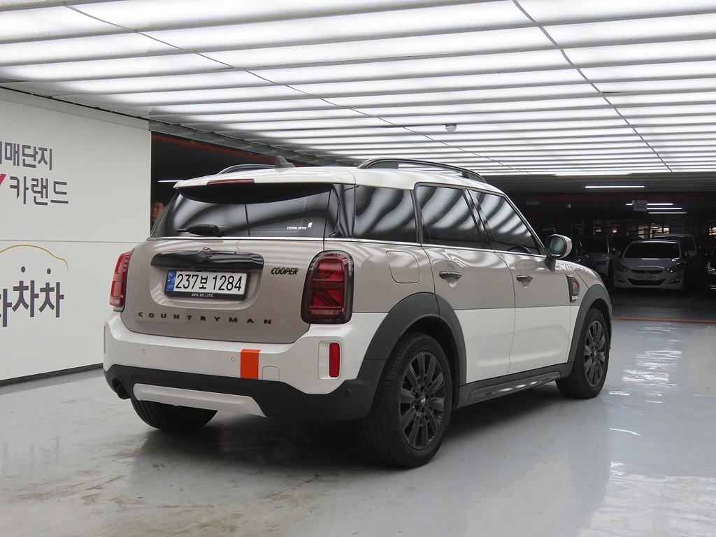 Mini Countryman - Vista 4