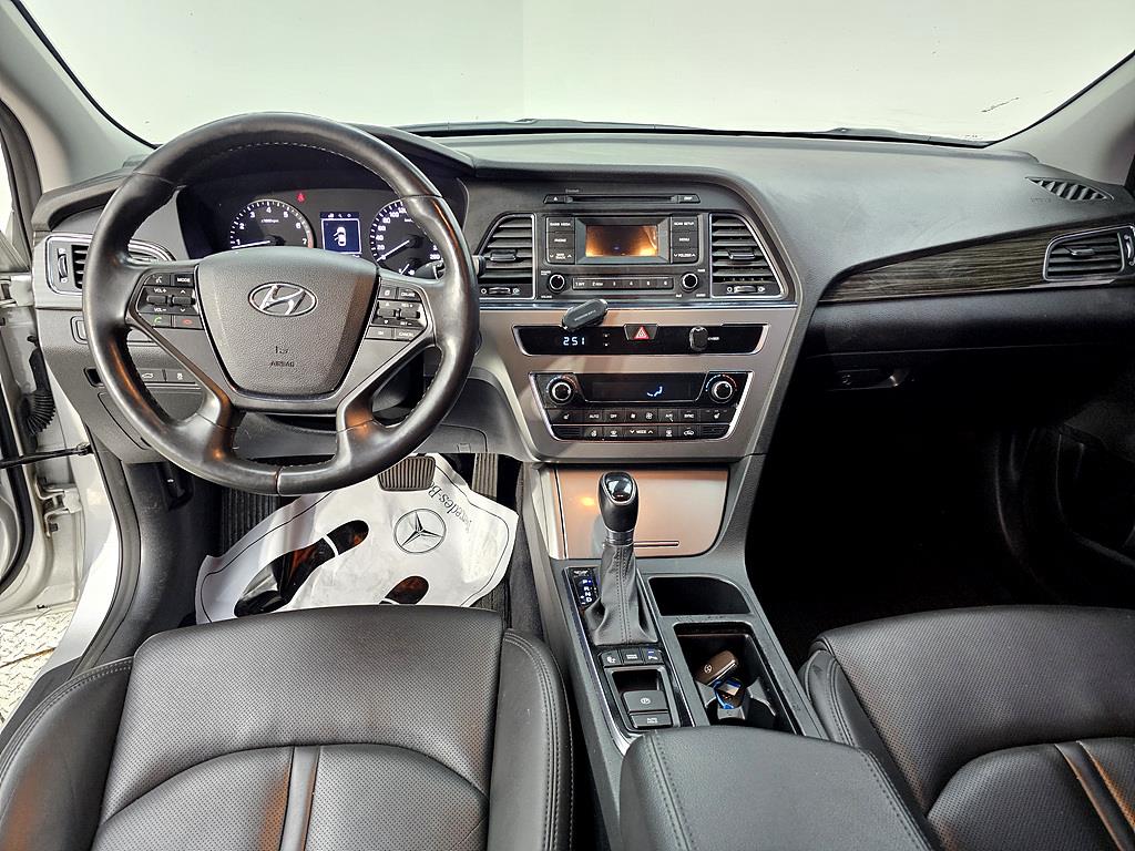 HYUNDAI Sonata - Vista 5