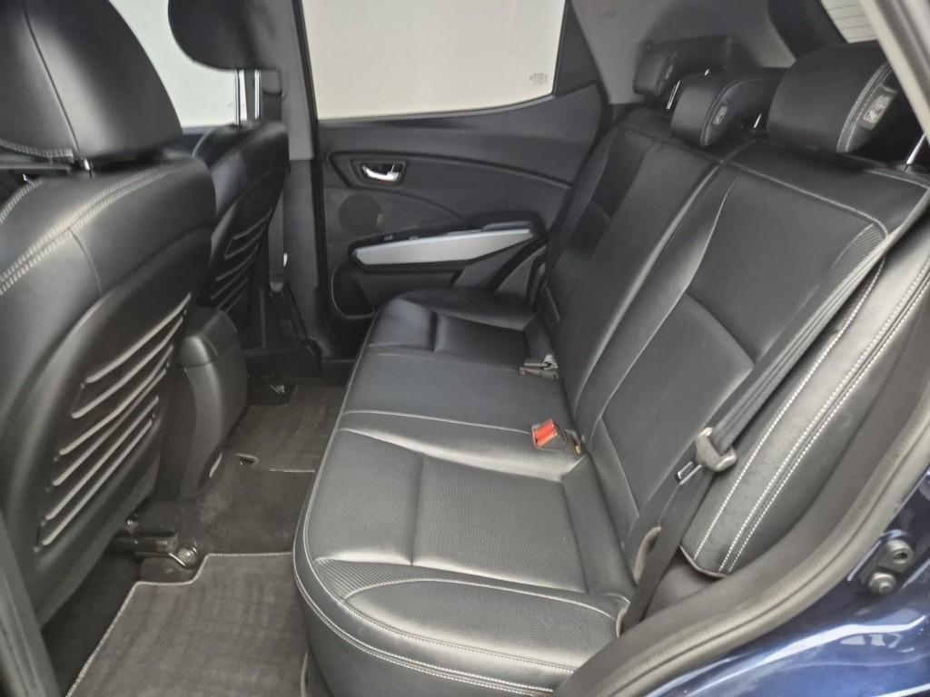 Ssangyong Tivoli - Vista 12