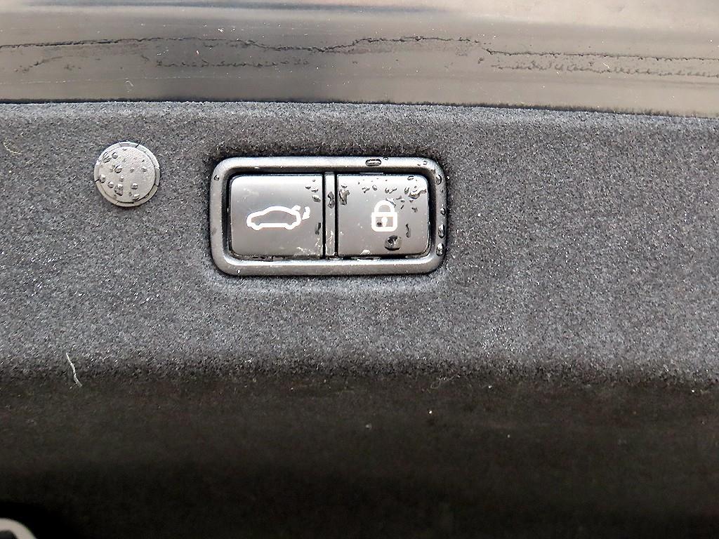 HYUNDAI Grandeur 2018 Negro - Importación desde Corea - HF Imports Iquique - Foto 17