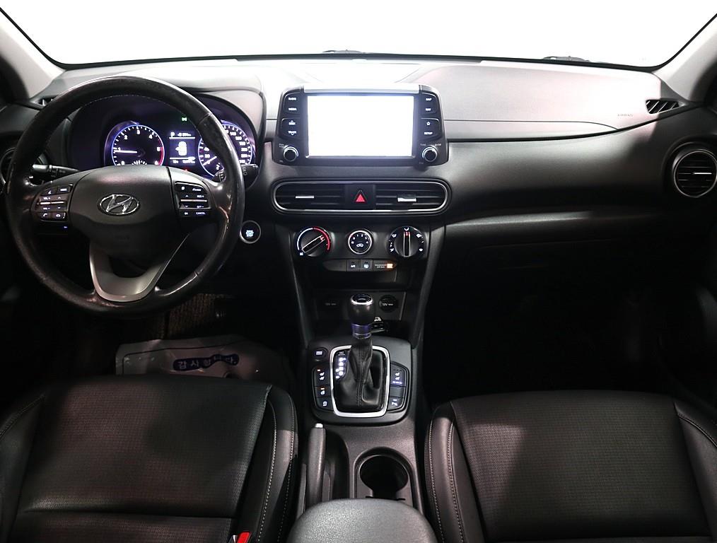 HYUNDAI Kona - Vista 5