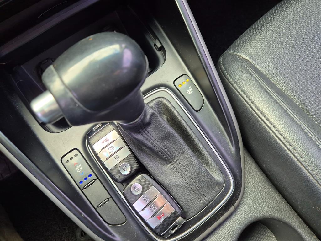 KIA Carens - Vista 7