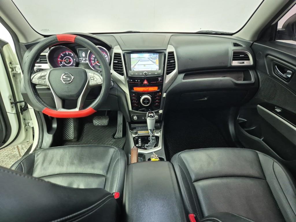 Ssangyong Tivoli - Vista 5