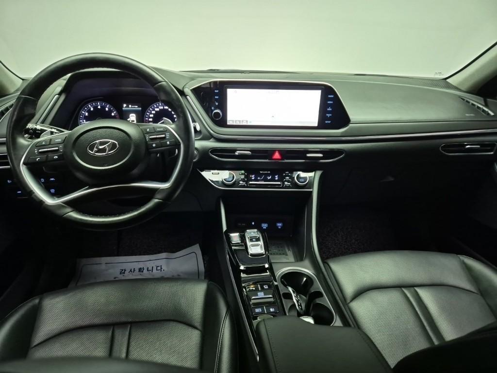 HYUNDAI Sonata - Vista 8