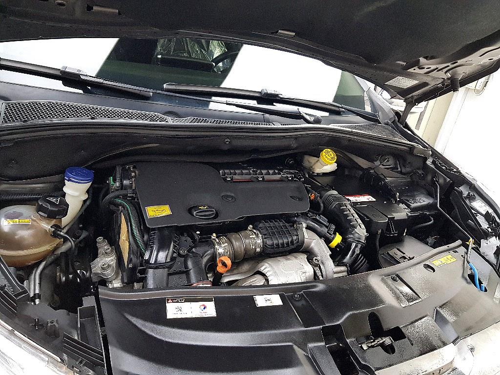 Peugeot 2008 - Vista 6