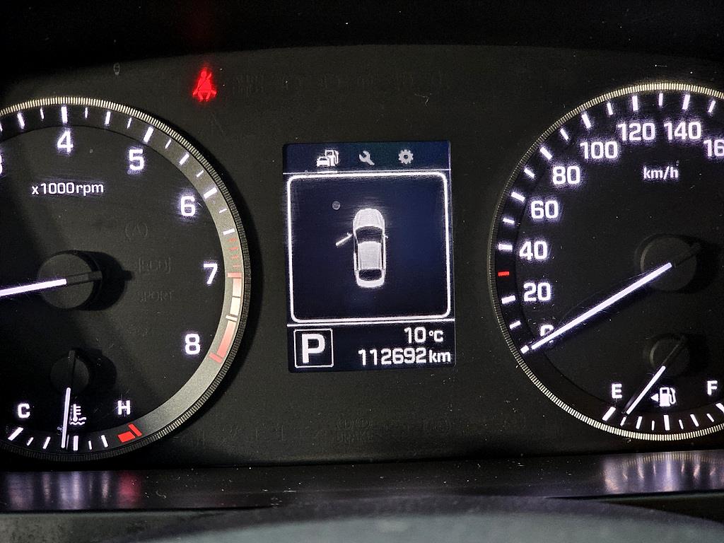 HYUNDAI Sonata - Vista 7