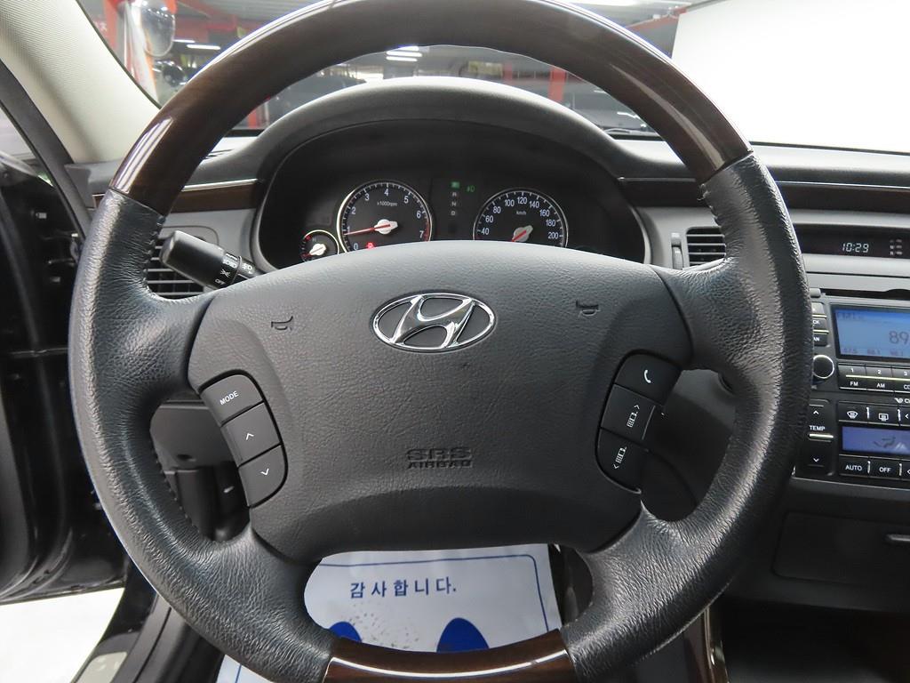 HYUNDAI Grandeur - Vista 8