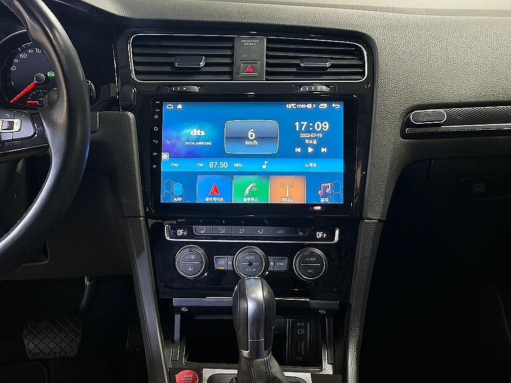 Volkswagen Golf - Vista 11