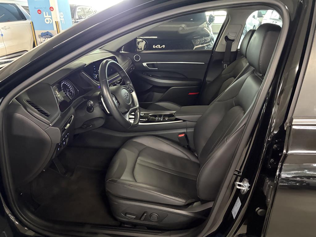 HYUNDAI Sonata - Vista 12