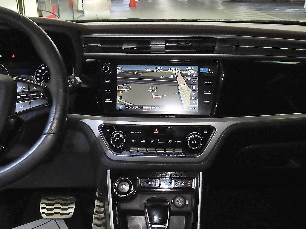 Ssangyong Korando - Vista 11