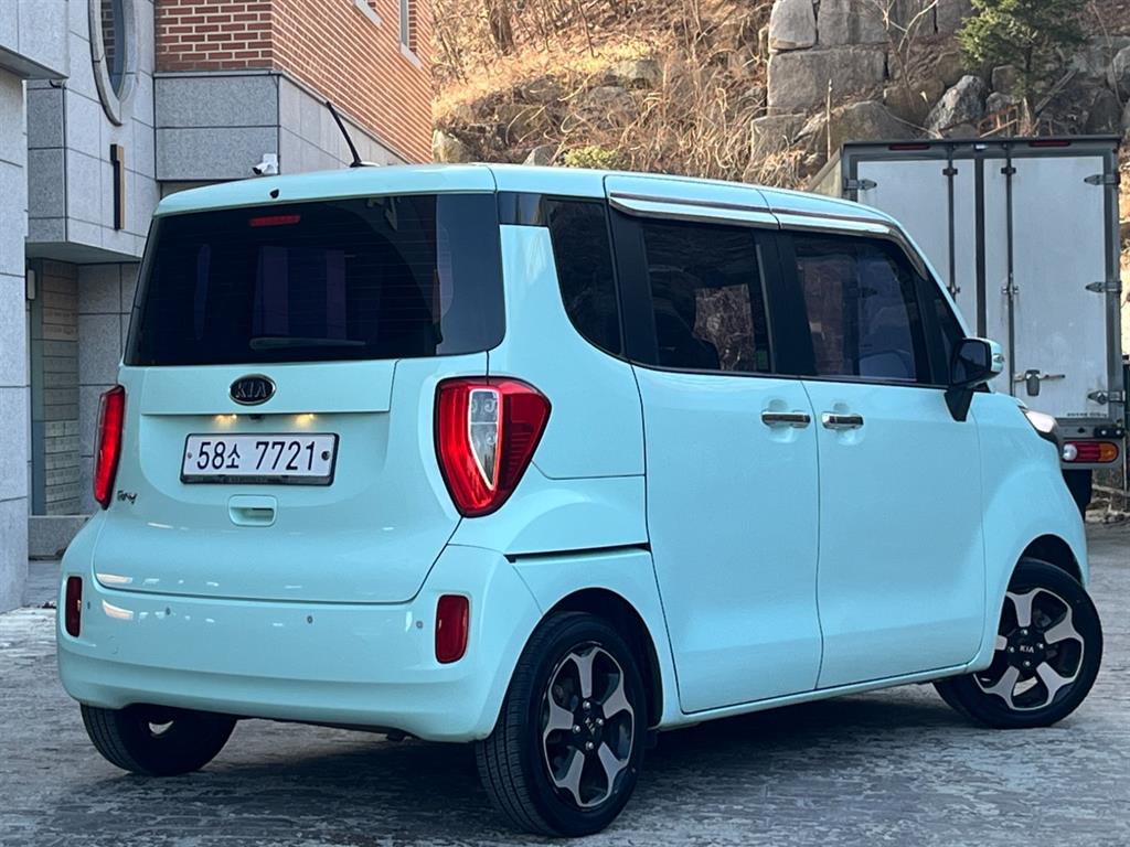 KIA Ray - Vista 2
