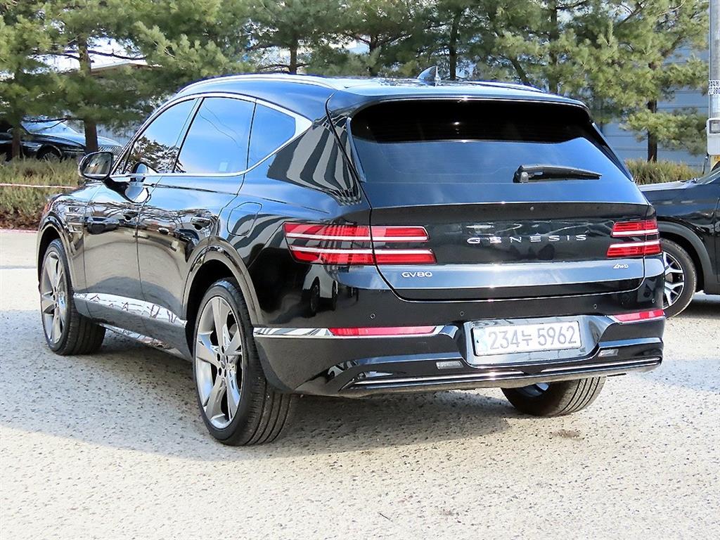 Genesis GV80 - Vista 3