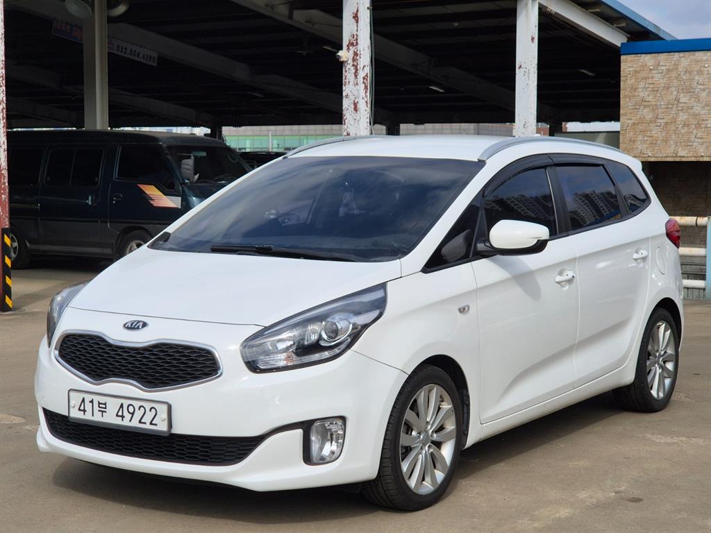 KIA Carens - Vista 2